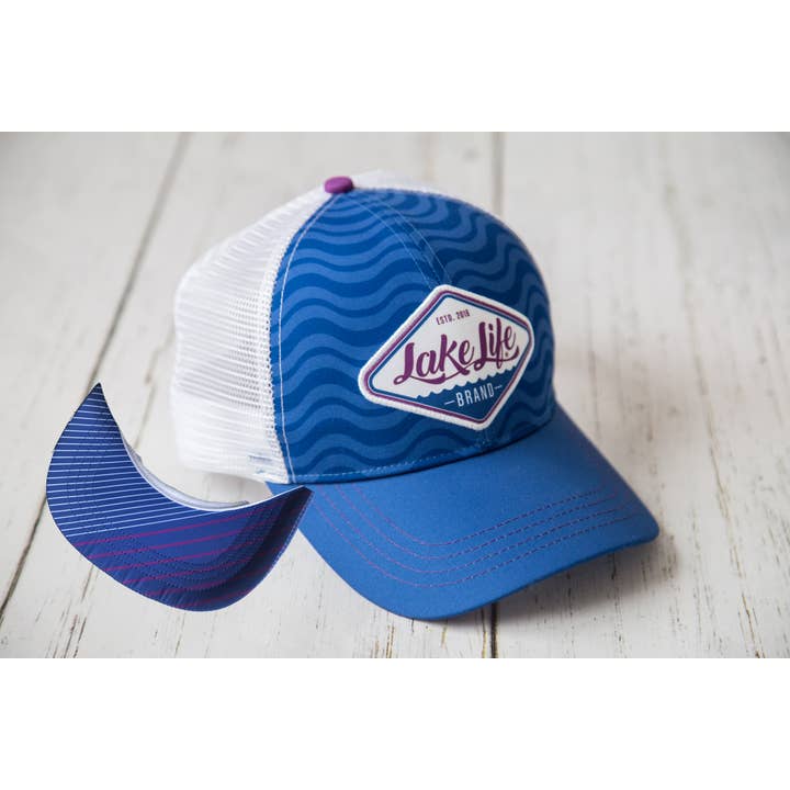 Keep on Truckin'™ - Casquette de camionneur haute performance pour la vente par Lake Life Brand