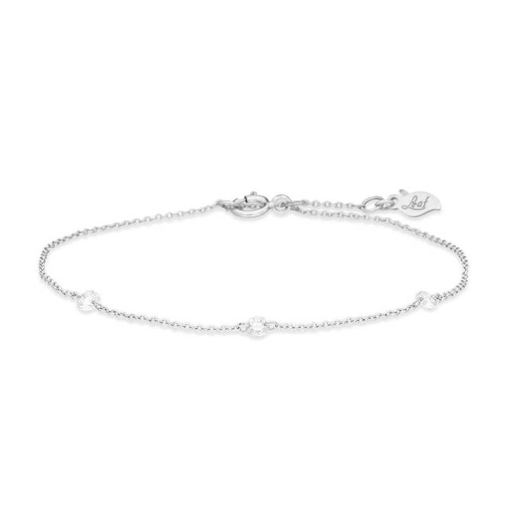 Bracelet triple diamant pur, or blanc 18 carats pour la vente par Leaf Jewelry