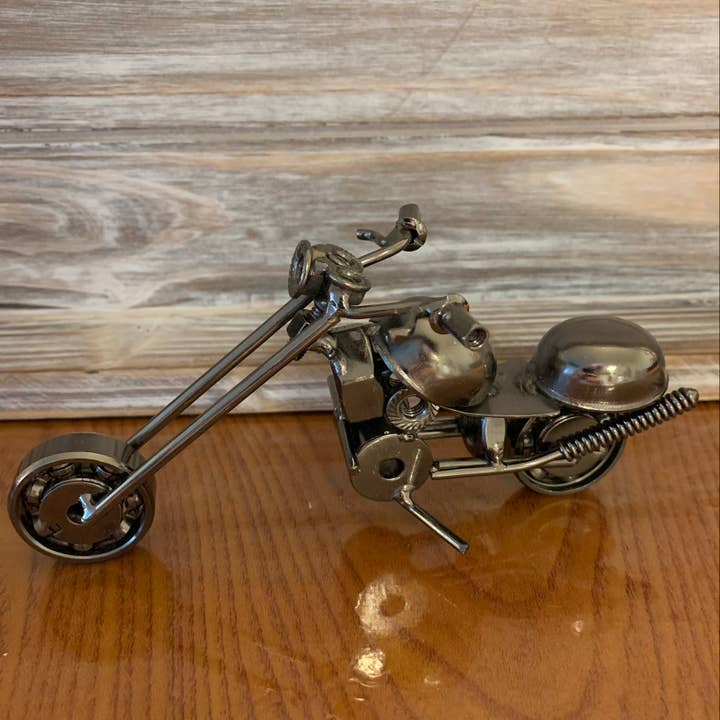 Magnifique Hearts - Wholesale Decorative Tabletop Object - Upcycled Handmade Vintage Motorcycle Model, Handmade Bike
