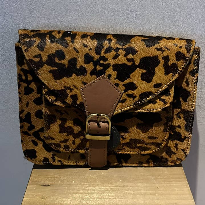 The Familyshop - Wholesale Crossbody Bag - Women's - Ibiza Brisa Libre Leather Bag1