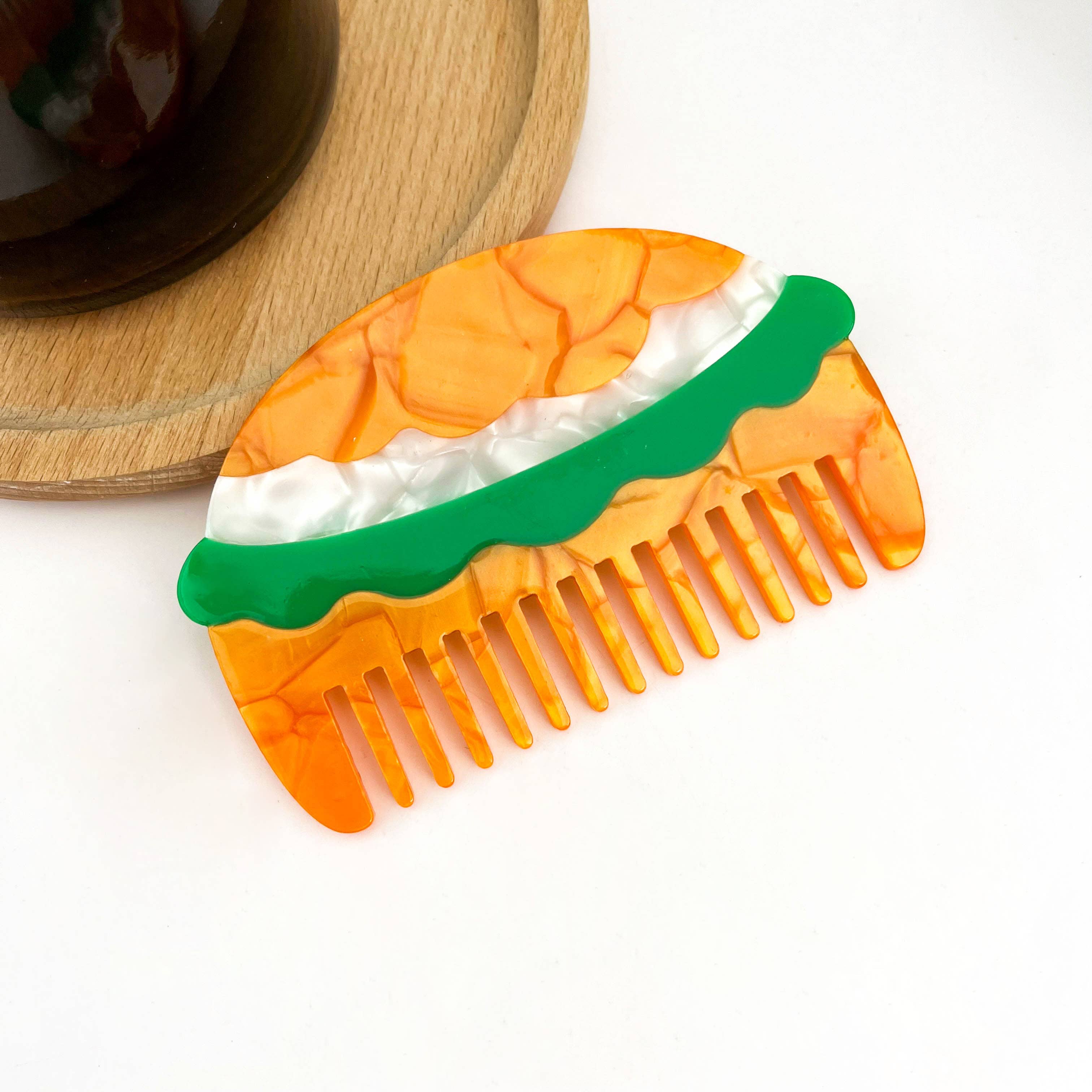TheDivaSoap - Wholesale Hair Brush/Comb - Fruit & Animal Hair Comb, Creative Thin Comb10