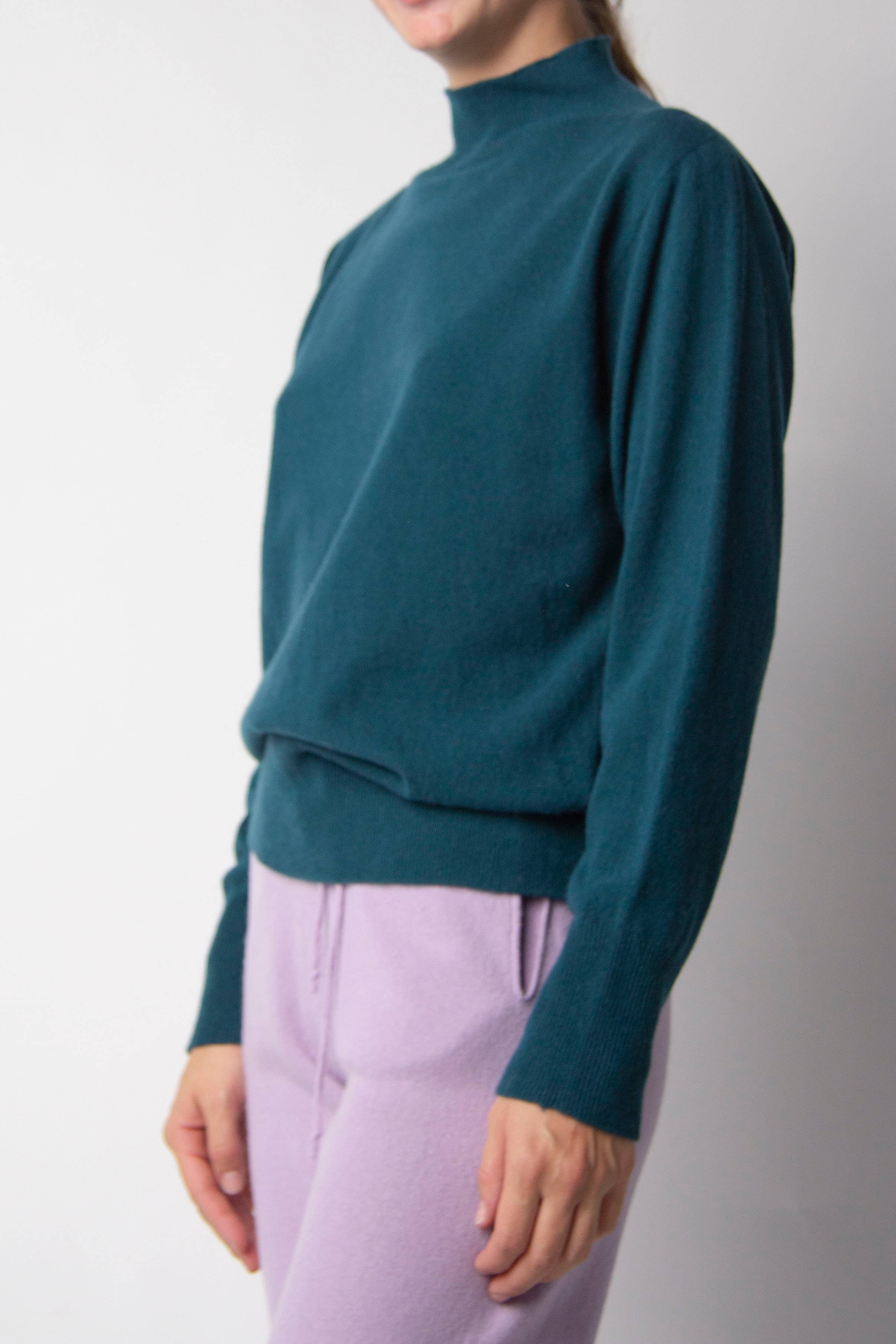 Lèmme - Wholesale Tunic Sweater - Women's - Cashmere Mix Mock Neck 3D Knit




Cashmere Mix Mock Neck 12