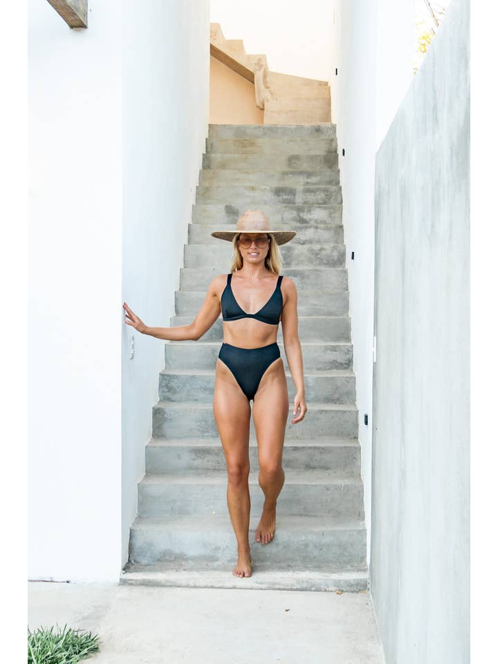 Onyx Kalani Top for wholesale on Faire4