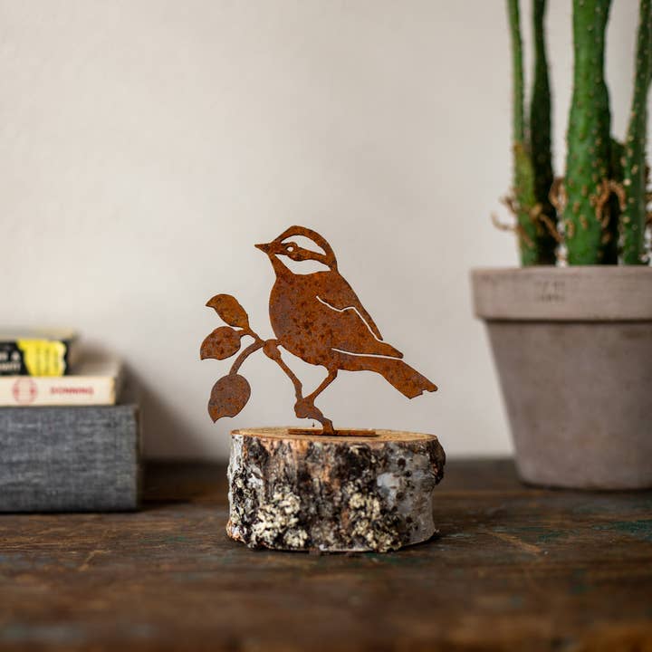 Elegant Garden Design - Wholesale Outdoor Ornament/Decor - Black-Capped Chickadee Tab1