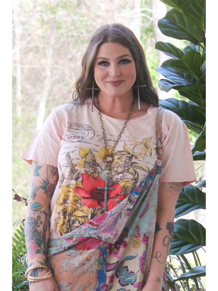 T-shirt Moon Dance - Fleur de miel pour la vente par Jaded Gypsy