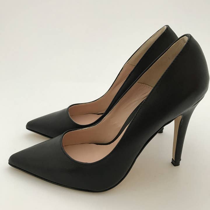 FABIA SVART för wholesale av SALVATORE CAPUTO SHOES