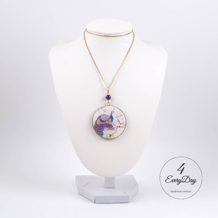 Handcrafted medallion in wood and peacock resin for wholesale by 4everyday Handmade