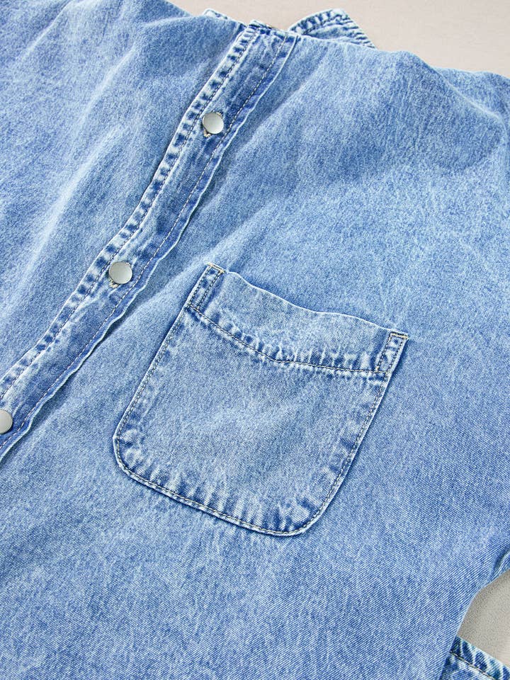 Light Blue Loose Medium Wash Chambray Dress with Short Sleeves for wholesale on Faire20