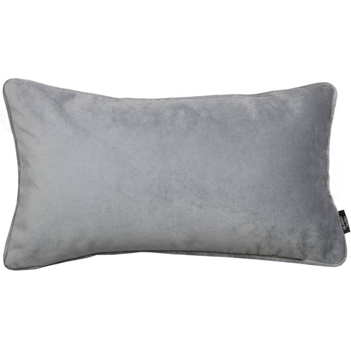 Coussin en velours gris tourterelle mat pour la vente par Mcalister textiles