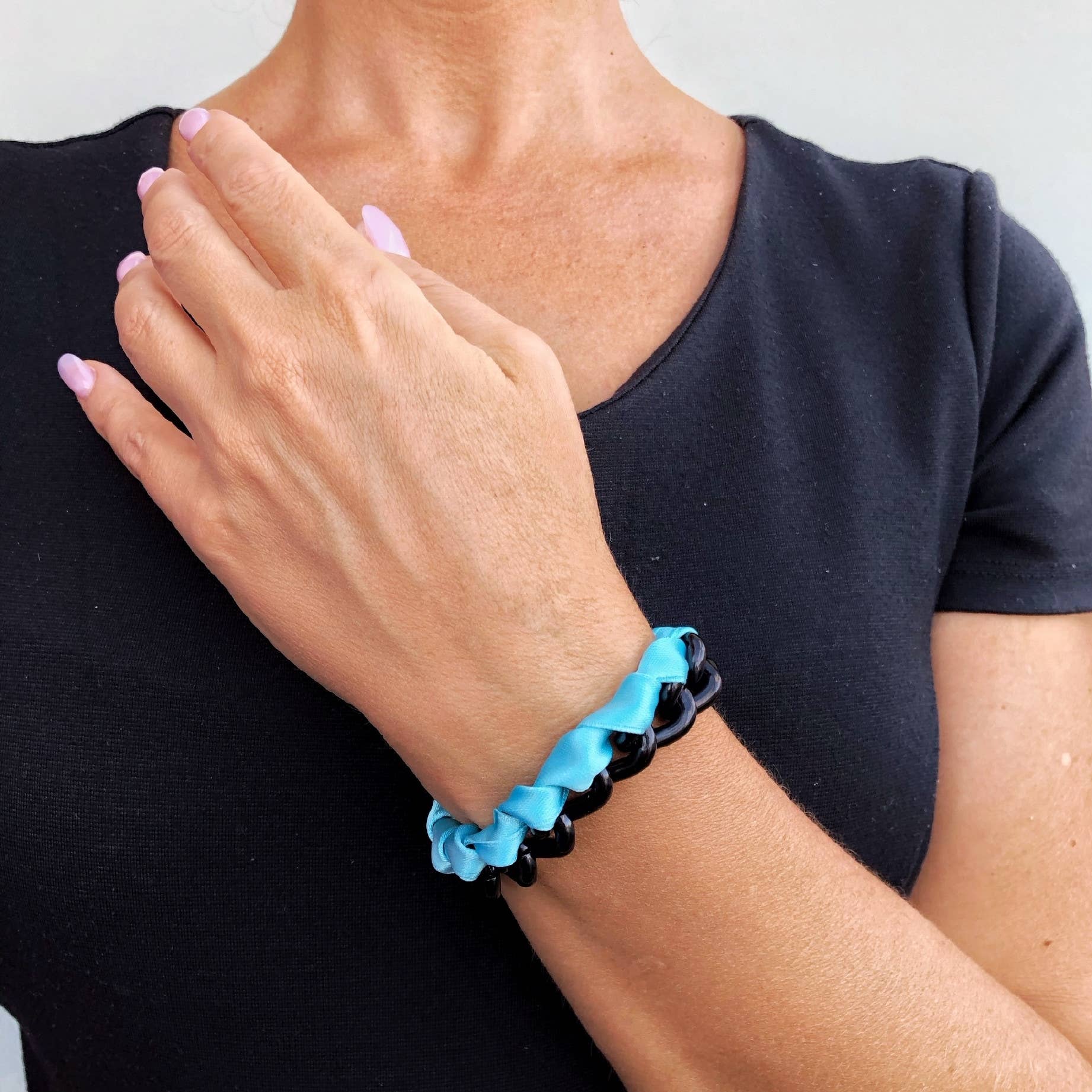 Gloria Mago - Wholesale Woven/Braided Bracelet - Bracelet chain and ribbons “Fancy” blue ribbons2