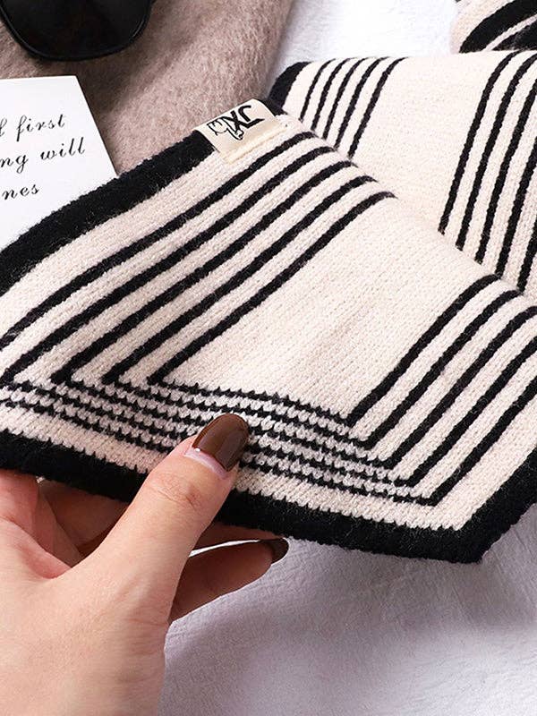 BLACK WHITE Split-Joint Striped Scarf for wholesale on Faire3