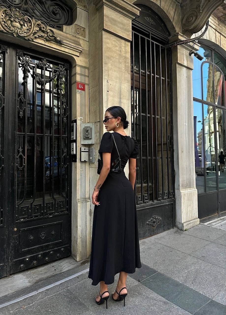 Standpoint Top - Wholesale Dress - Women's - The Noir Elegance Slit Midi Dress - 109211