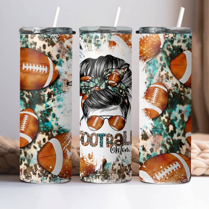 Gobelet Chignon de Maman de Football pour la vente par Wicked Flower Creations