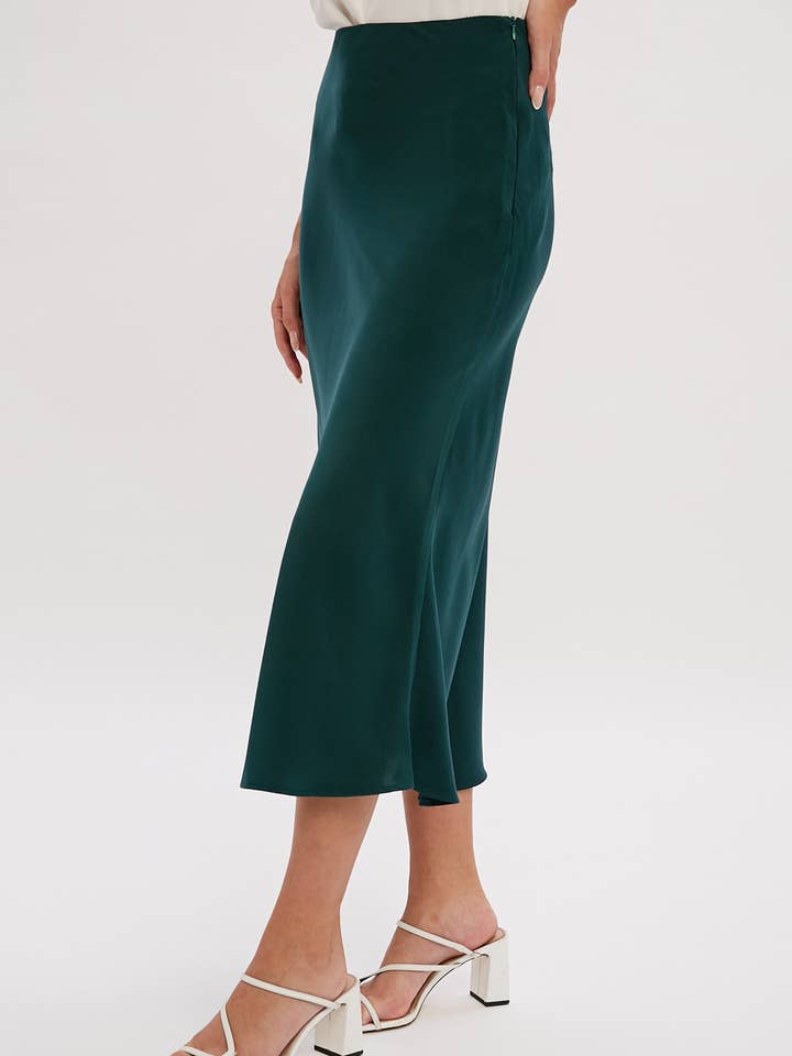 Bluivy - Wholesale Skirt - Women's - SATIN MIDI SKIRT