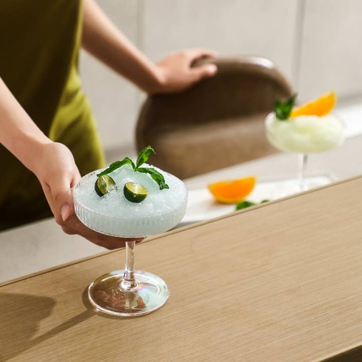 Everest Global - Wholesale Cocktail/Liquor Glass - Iridescent Coupe Glasses set of 2/43