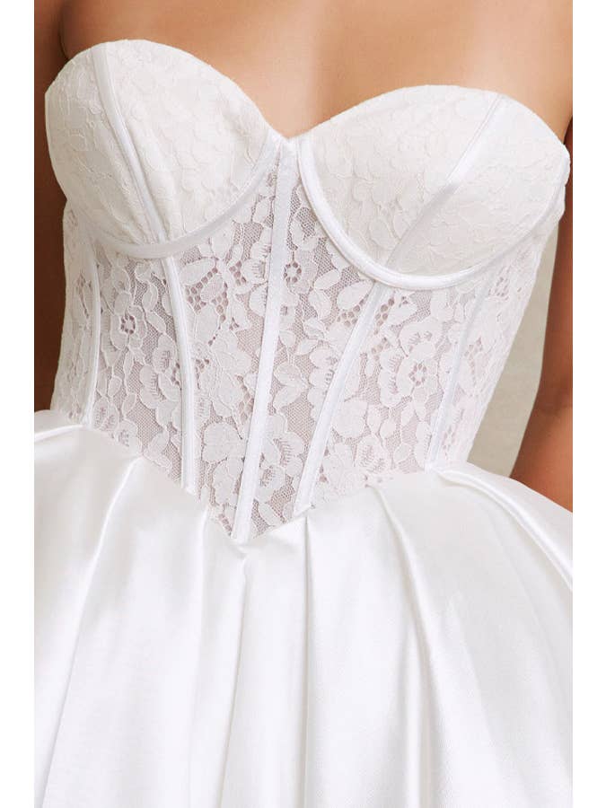 OFF WHITE Sweetheart Lace Top A Line Wedding Gown for wholesale on Faire5