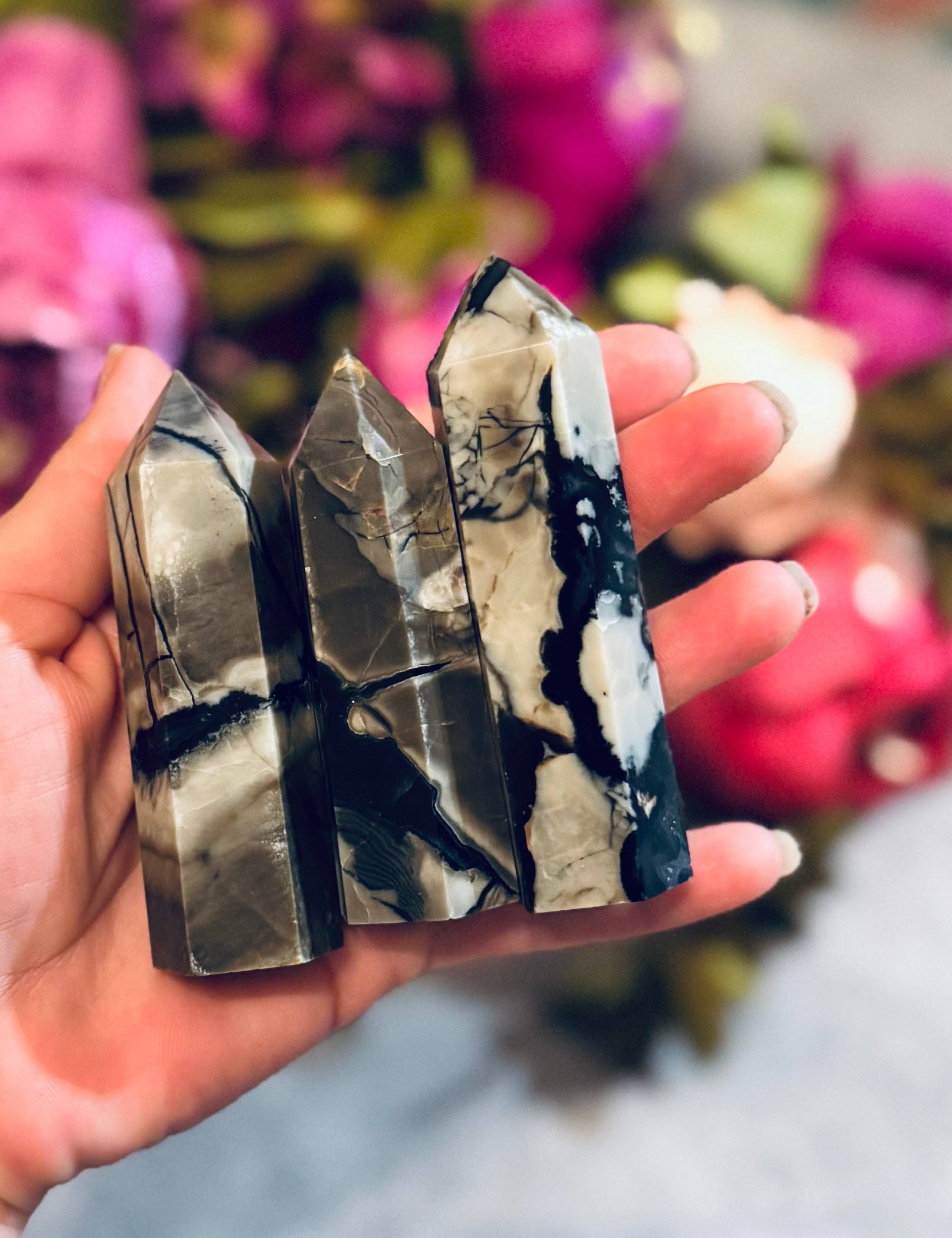 Mandala Gems – wholesale Spiritual stone/crystal – Volcano Agate Towers, UV Fluorescent Green Crystals4