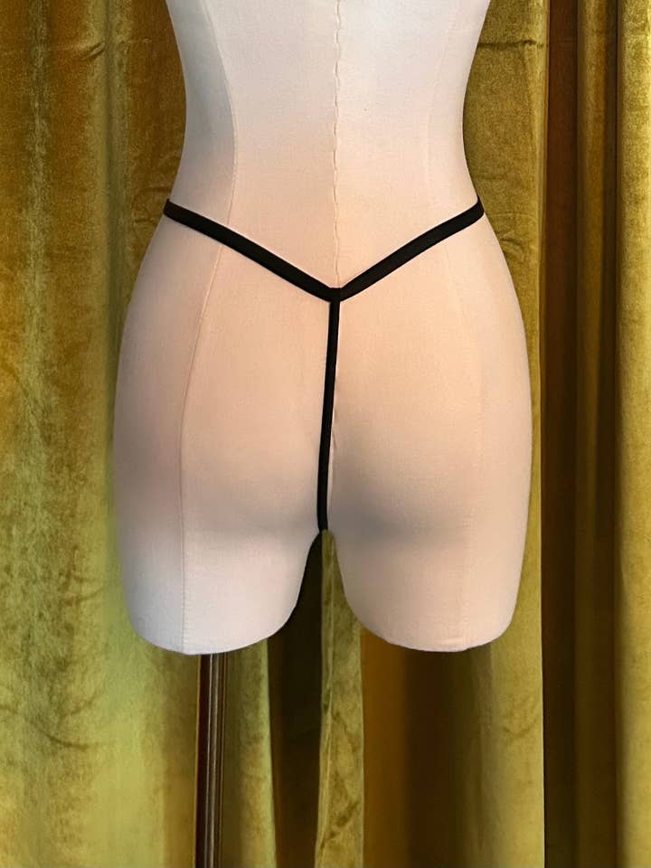 NOIR KILO BRAVA NOIR NŒUD MAILLE - STRING en vente sur Faire3