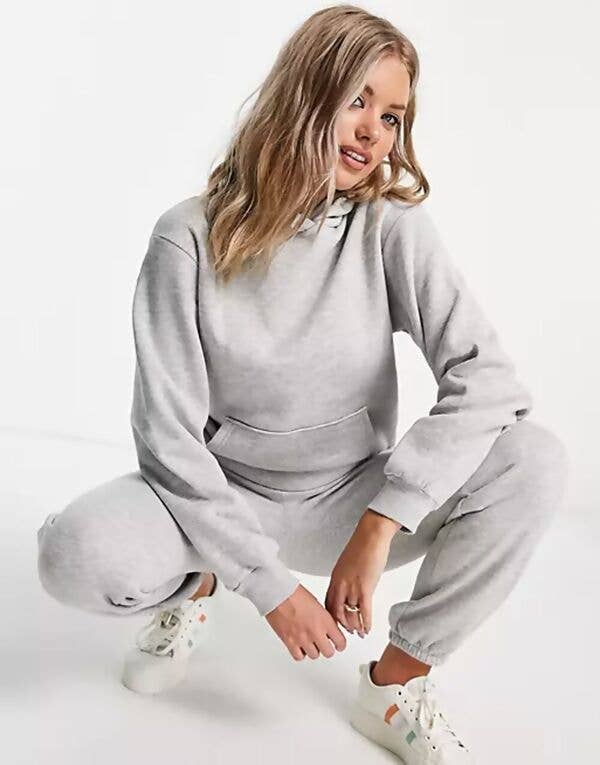 J5FASHION - Wholesale Tracksuit - Women's - Baggy Pullover Hooded Tracksuit2