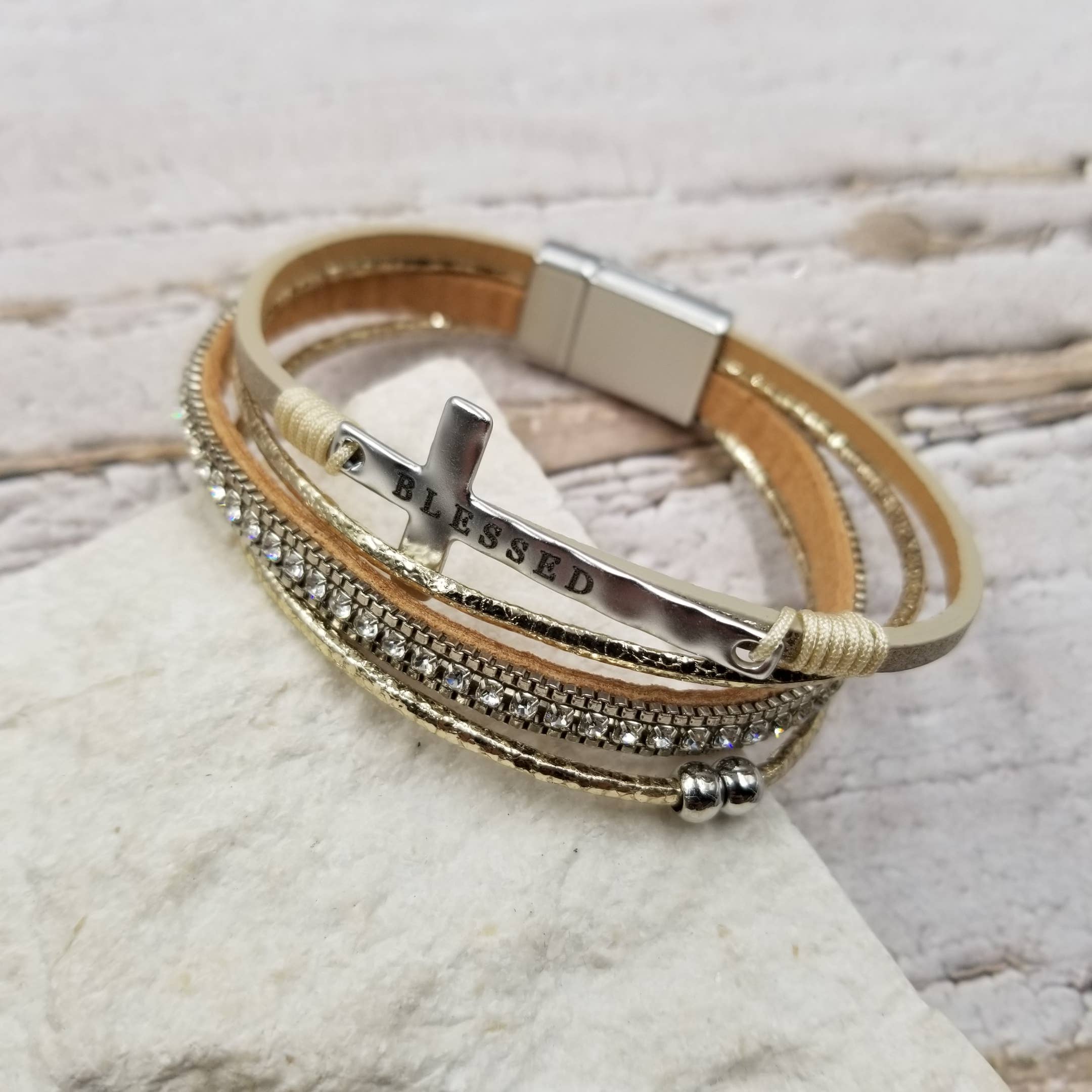 Treasure Wholesale – wholesale Bangle bracelet – BLESSED Cross Multi-layer Magnetic Leather Bracelet4