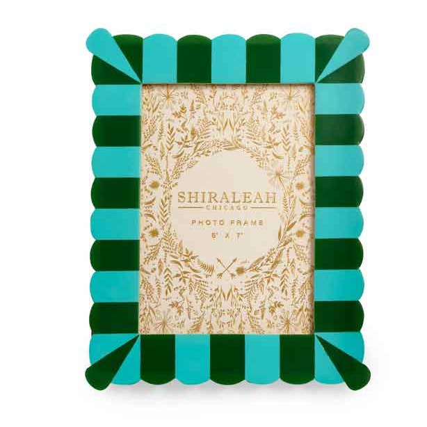 VIVA 5" x 7" SCALLOPED PICTURE FRAME for wholesale by Shiraleah