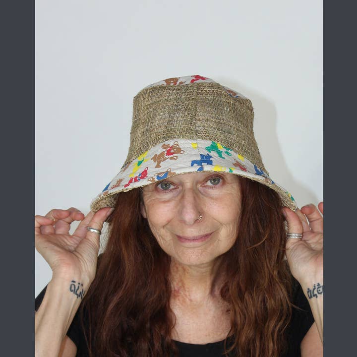 Sombrero de Cubo Bailando en las Calles para venta al por mayor de Jayli Clothing