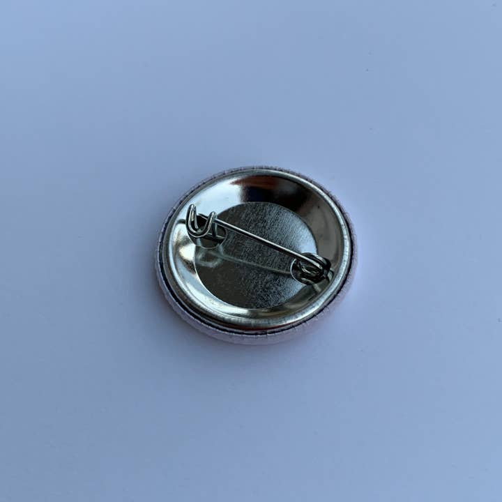 Made by Nilina - Wholesale Lapel Pin/Button - Texas Buttons - Assorted State Symbol Souvenirs