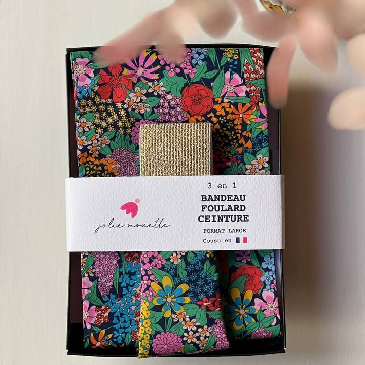 Chiara Green Belt Sash - Large and other Purchase Wholesale lámparas mimbre. Free Returns & Net 60 Terms on Faire trending on Faire.