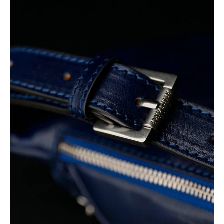 Time Resistance - Wholesale Belt Bag - Unisex - Leather Sling Bag Belly Bag - Independent People40