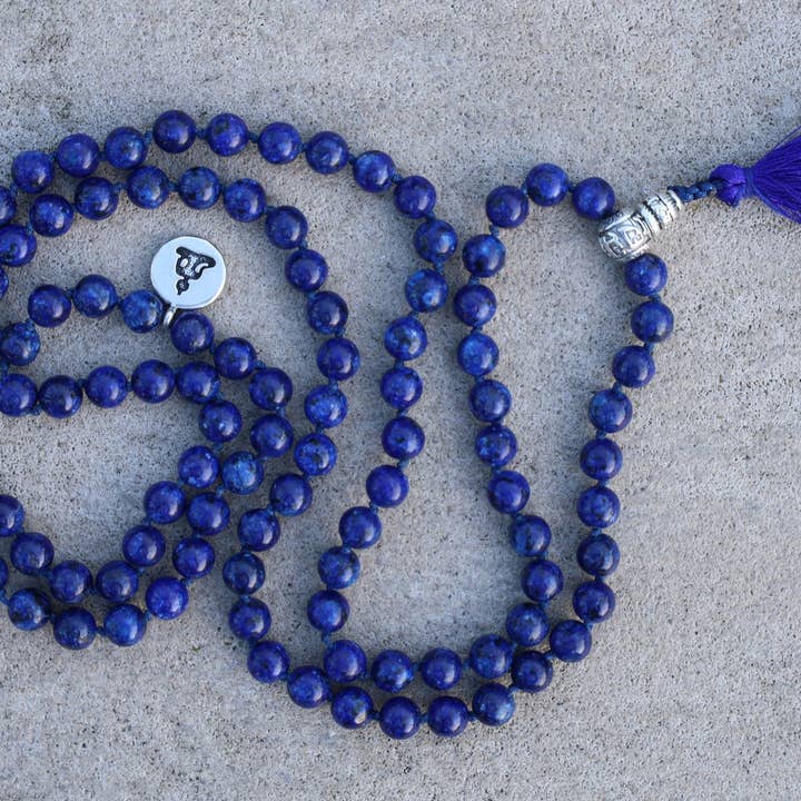 Pietra di Guarigione Buddha Tibetano 108 Perle Lapis Mala Meditazione per la vendita all'ingrosso da parte di Lungta Imports