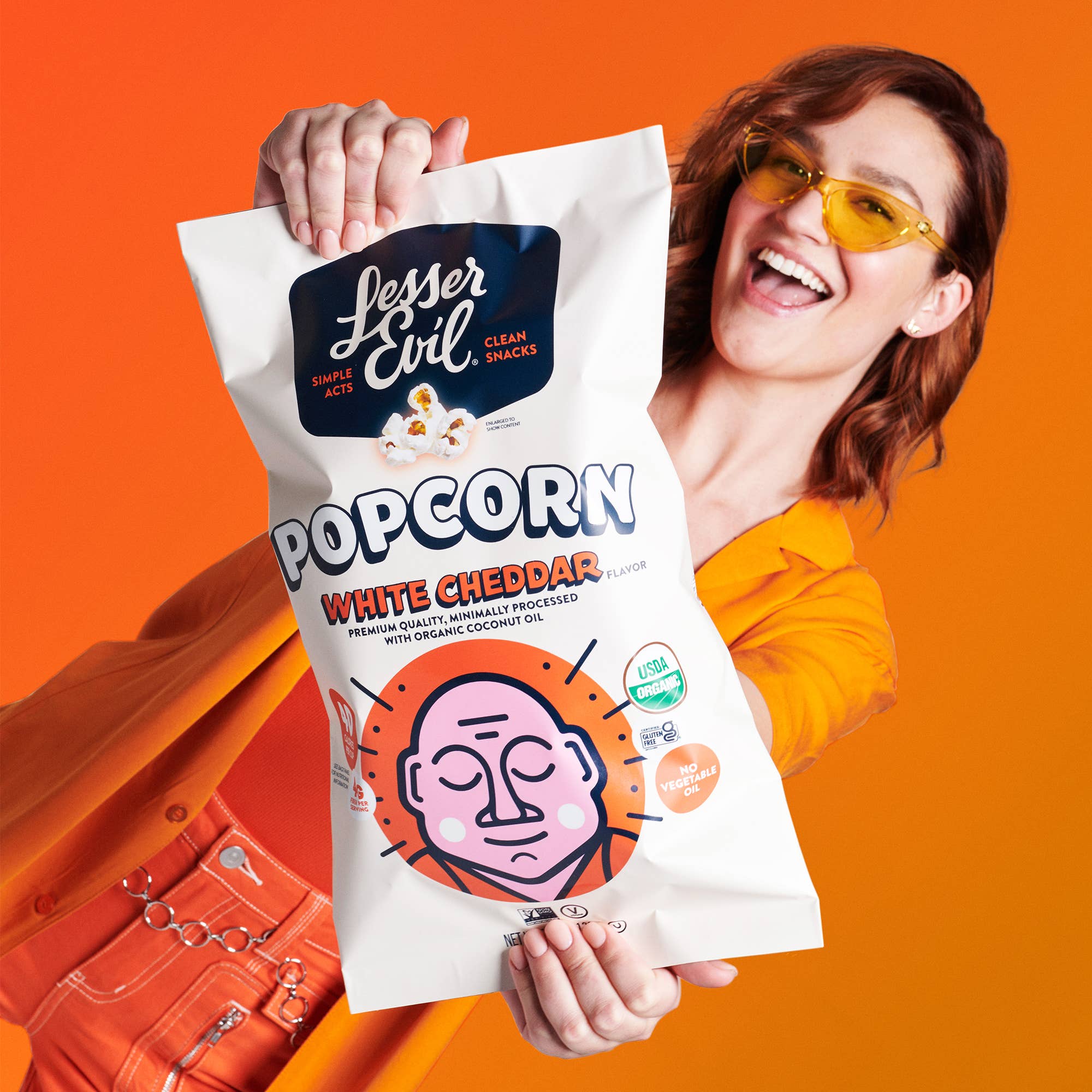 LesserEvil - Vente Pop-corn - Popcorn biologique, saveur de cheddar blanc 4,6 oz2