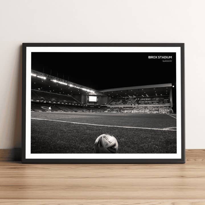 Ibrox Stadium Glasgow Rangers Impressão Fotográfica por atacado de Man of the Match Football