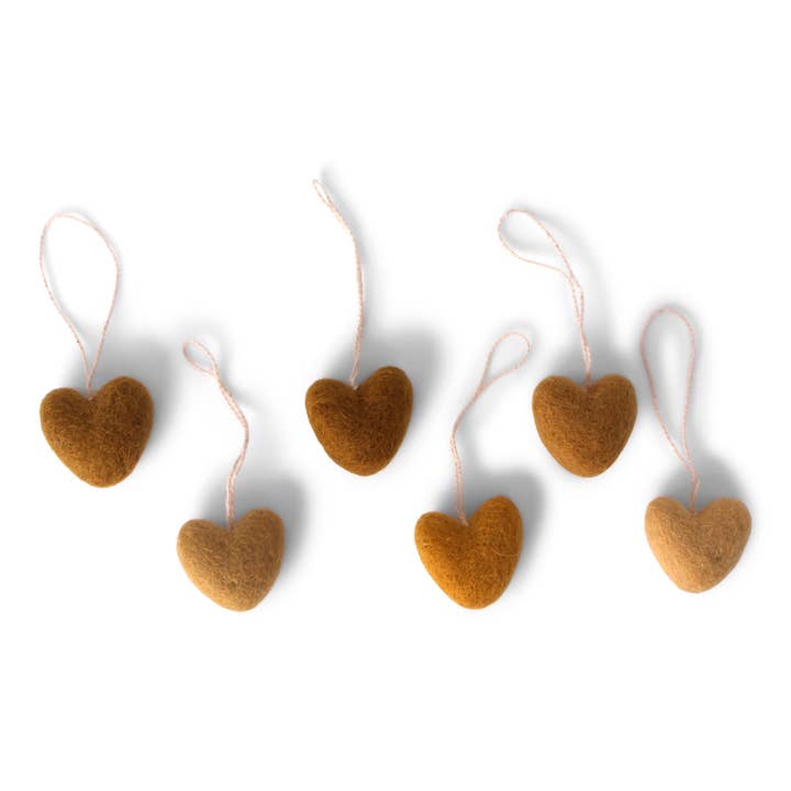 Mini Hearts w/string- Ochre - Set of 6 for wholesale by Gry and Sif
