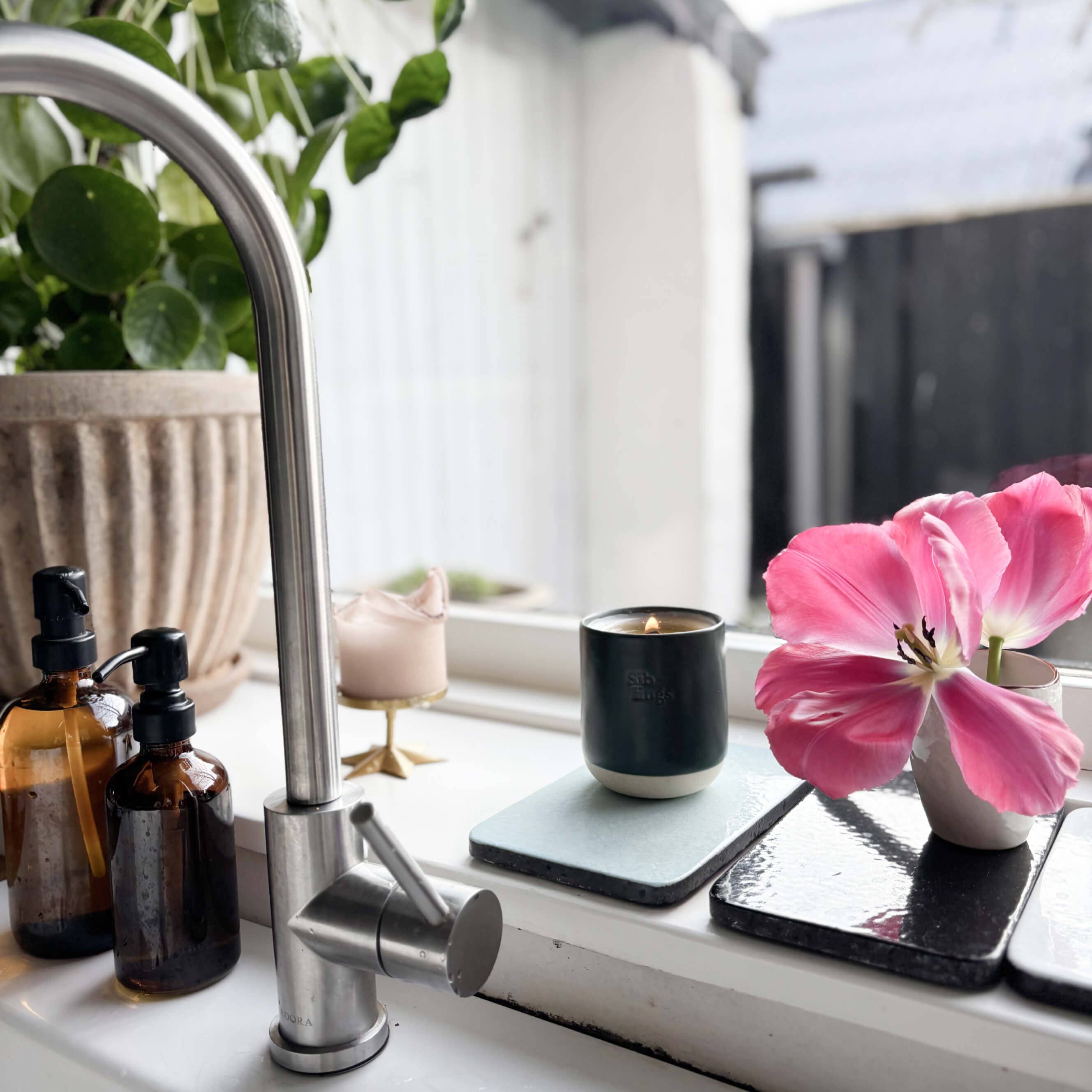 Siblings - Wholesale Jar/Filled Candle - No 05 — Clove, Lavender, Cedarwood, 10 oz2