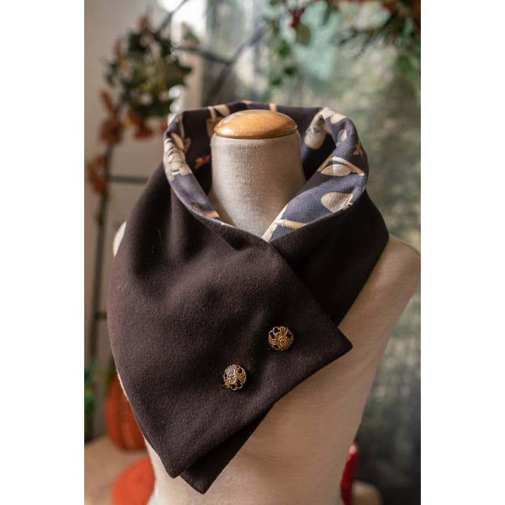 Costurero Real - Wholesale Scarf - Women's - Scarf vintage Mushrooms Vegan Wool and Buttons Cottagecore