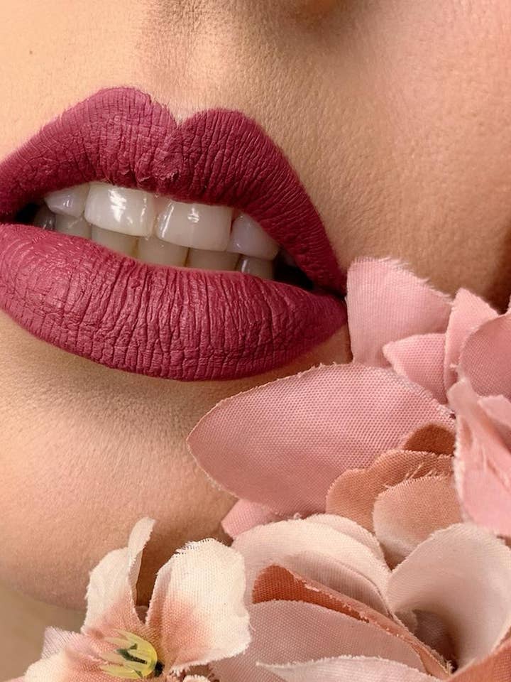 Matte Liquid Lipstick #16 for wholesale by Solo Giovane