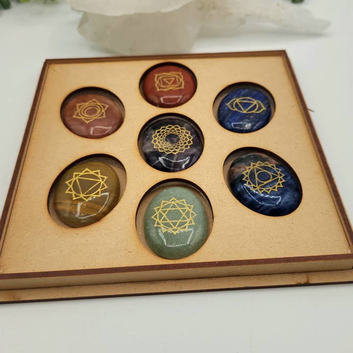 Meraki Gemstones - Wholesale Spiritual Stone/Crystal - Chakra Crystal Set-Palmstone Shape-Yoga/Meditation Box-Wood