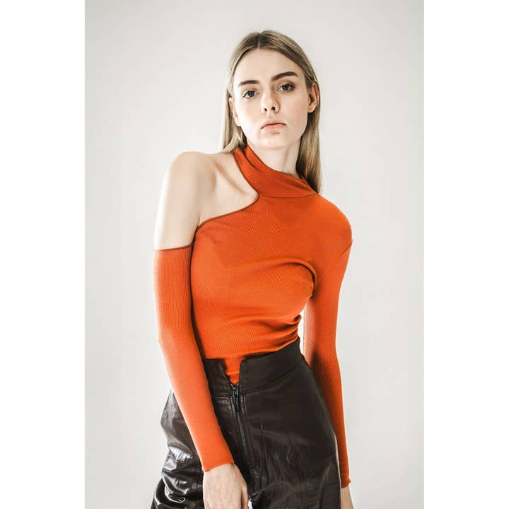 Off-Shoulder High-Neck Ribbed Fitted Top for wholesale by VUDECO