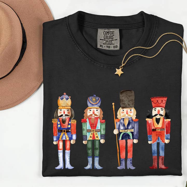 Camiseta de Navidad Nutcracker de Comfort Colors, Suéter de Fiesta Navideña para venta al por mayor de ClevorFit
