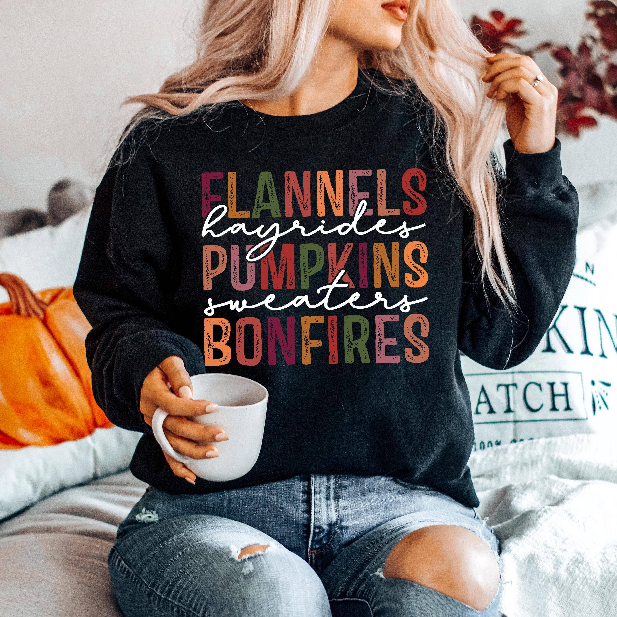 CVH DREAMY LTD – wholesale Graphic sweatshirt – Women’s – Flannels Hayrides Pumpkin Sweatshirt, Pumpkin Spice Sweater1