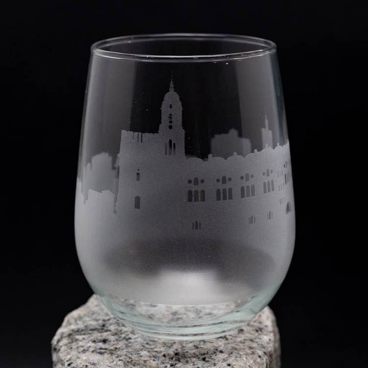 Malaga, Spanien Skyline vinglas för wholesale av Urban & Etched