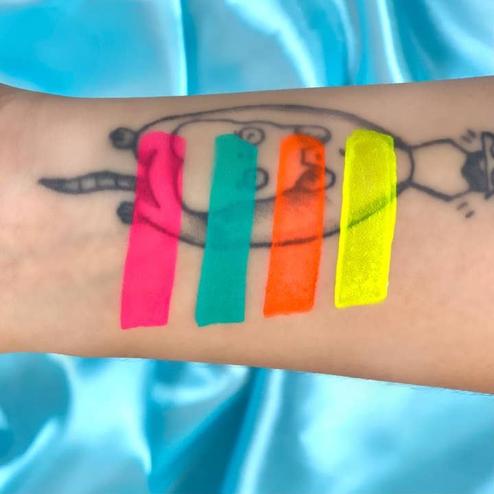 Rude Cosmetics - Wholesale Face Paint/Play Makeup - Kids - Splash Liner Water Activated16