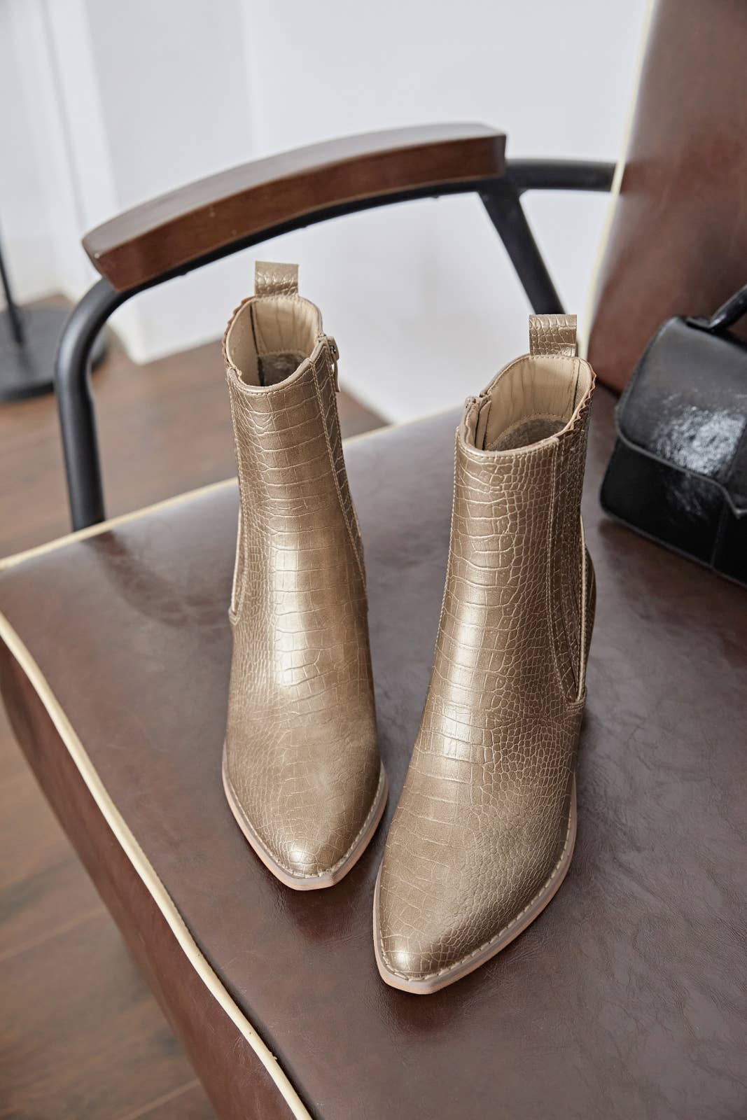 ERYNN - Wholesale Booties - Women's - HEELED ANKLE BOOTS - RUSSELL9