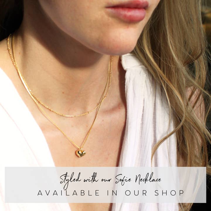 The Silver Wren - Wholesale Pendant/Charm Necklace - Dainty Puffy Heart Necklace