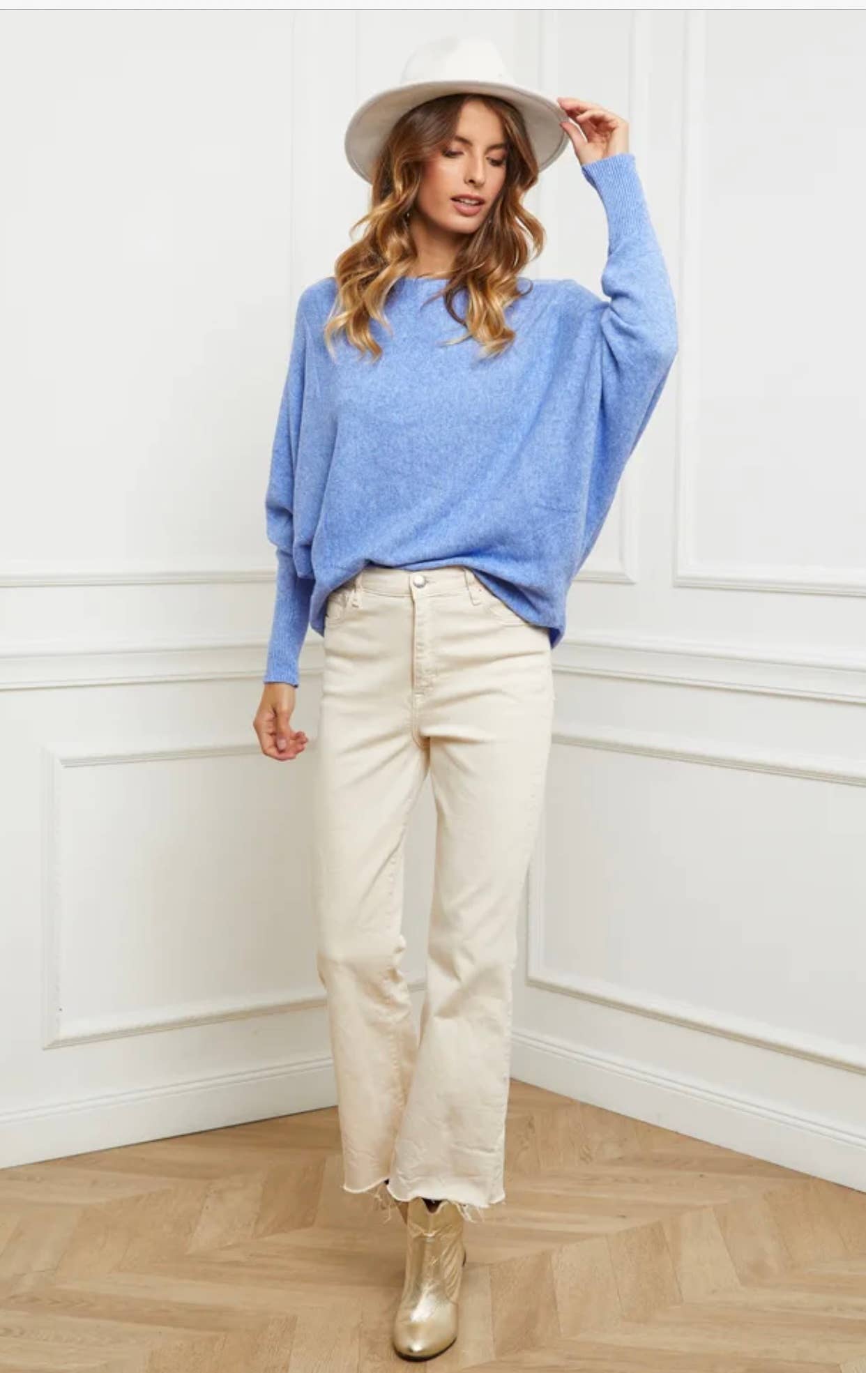 LÉA & LUC - Wholesale Knit Sweater - Women's - Star sweater REF. 009840