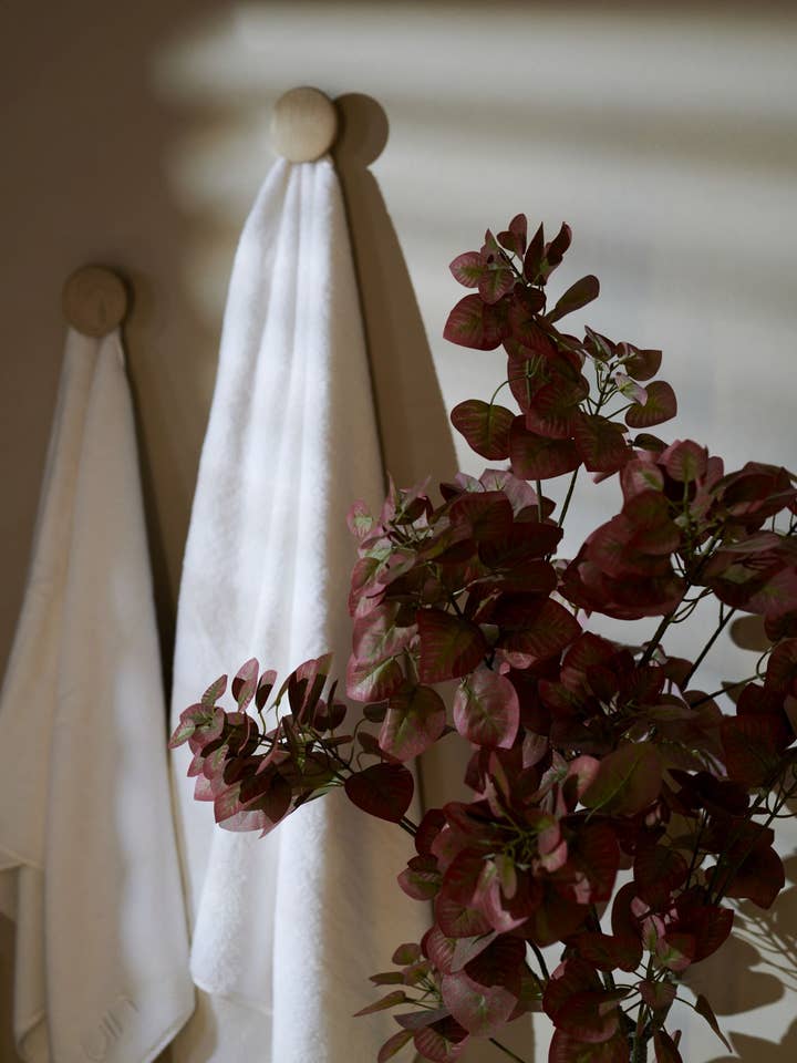 Serviette de bain 100 x 150 cm pour la vente par Luin Living