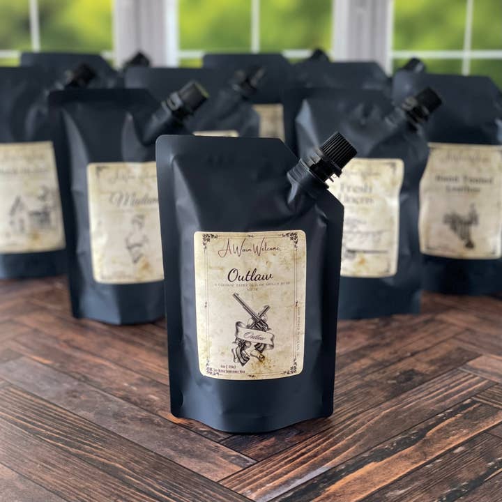 A Warm Welcome - Wholesale Wax Melt - Wild West Outlaw Softie | Scented Squeeze Wax Melt/Candle1