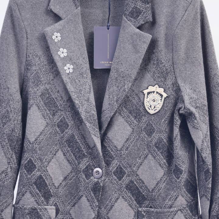 Grey Plaid blazer with flowers and CVA524809 patch for wholesale on Faire4