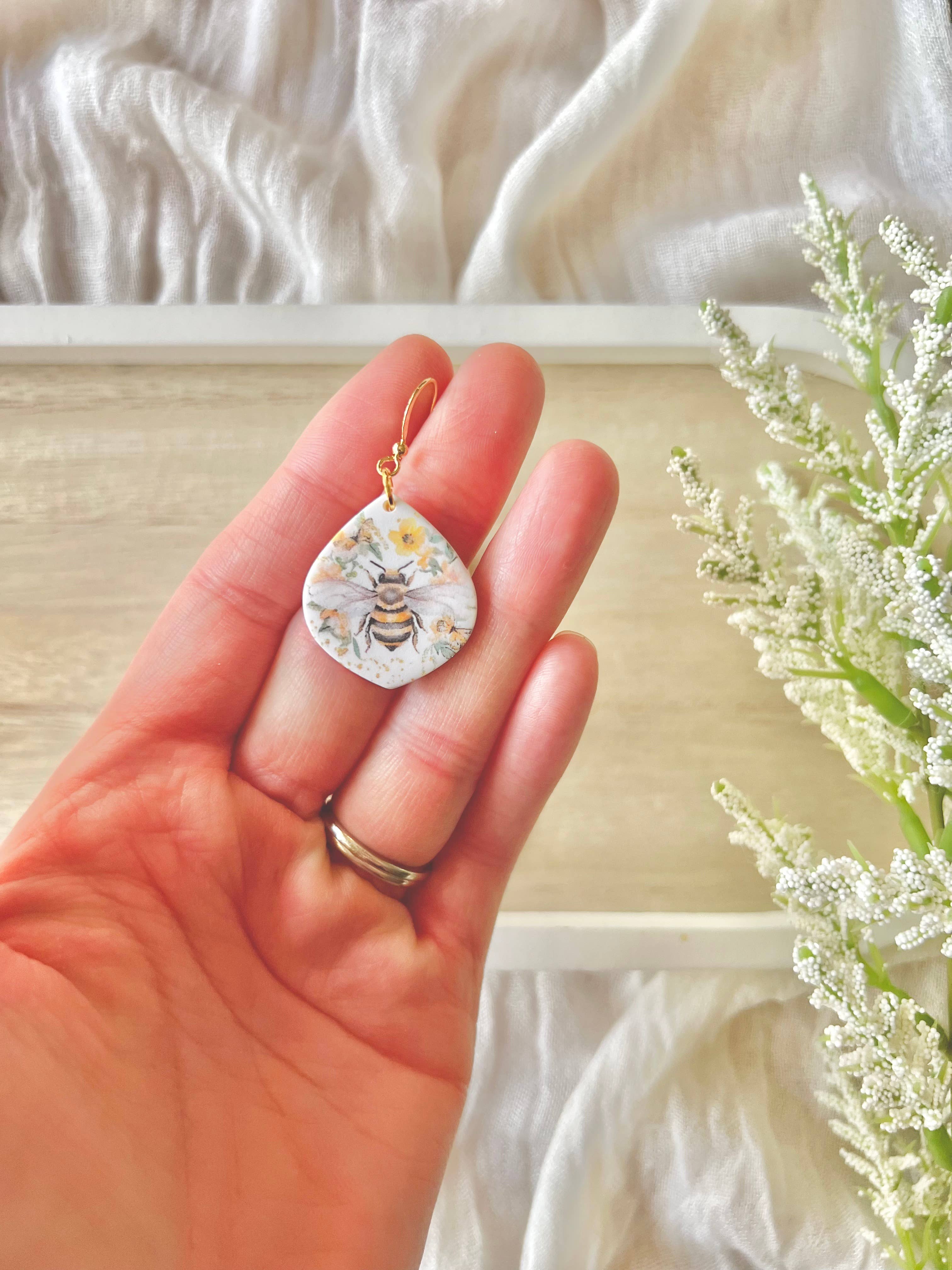 SeizeTheClayJewelry – Brincos de argola por atacado – Brincos de Abelha, Brincos de Argila de Abelha, Brincos de Abelha Mel7