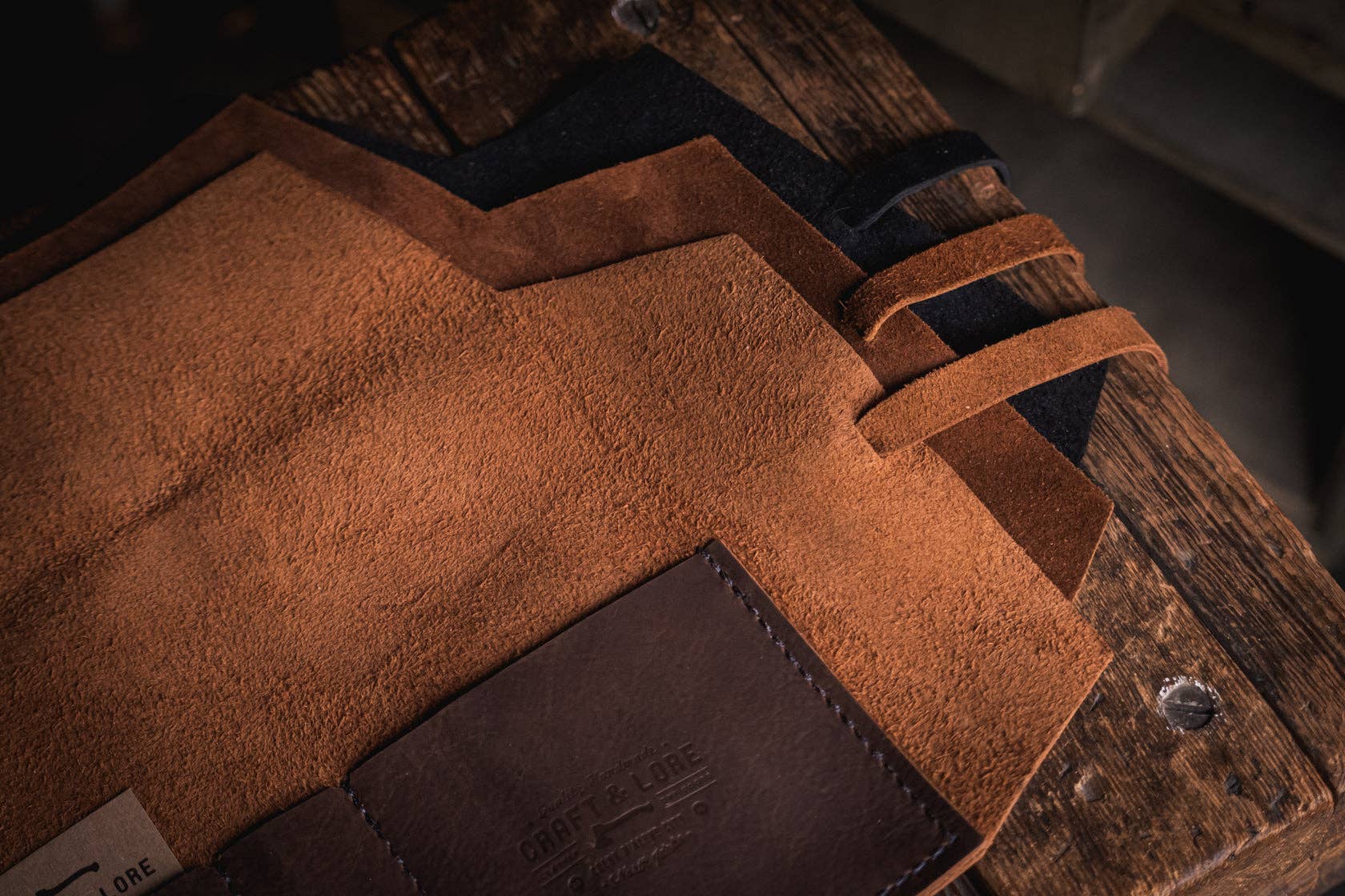 Craft and Lore - Wholesale Humidor/Cigar Accessory - Rustic Leather Pipe Roll20